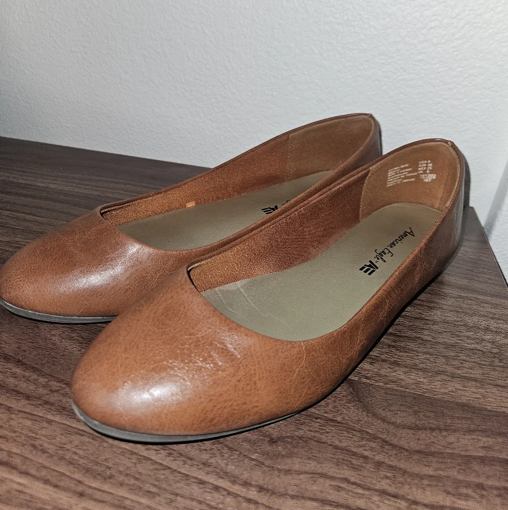 American Eagle Brown Flats - Picture 2 of 5